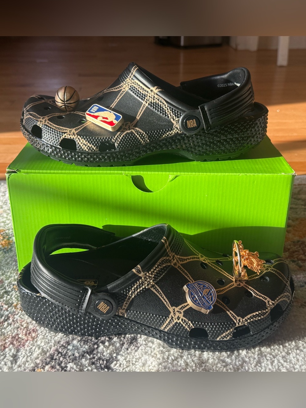 Crocs NBA All-Star Classic Clog 2025 Black Gold San Francisco M8 W10 210902-90H